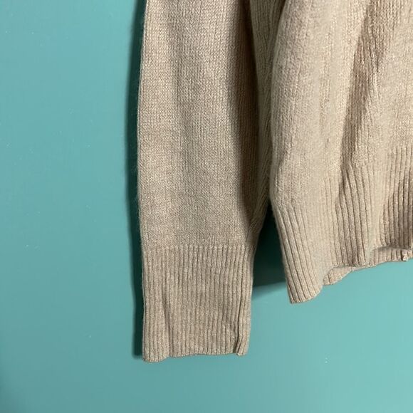 Vince Cashmere-Linen Crewneck Pullover - Picture 3 of 9